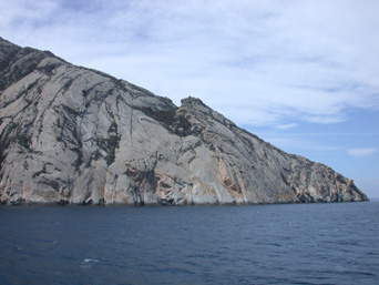 isola di Montecristo la costa