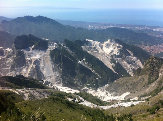 le cave di marmo delle Apuane