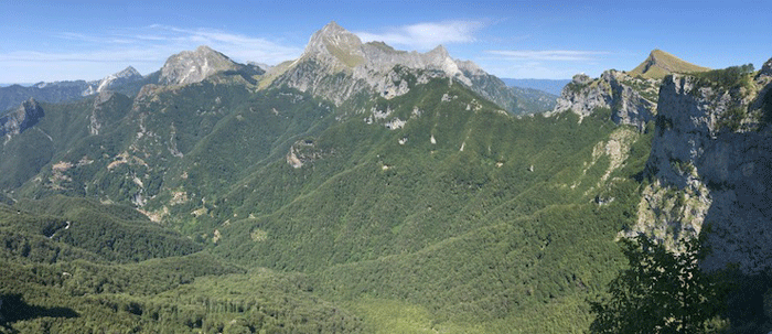 apuane panorama